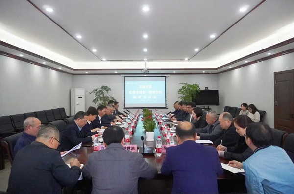 宜春学院李建军副校长到宜春学院第一附属医院调研指导