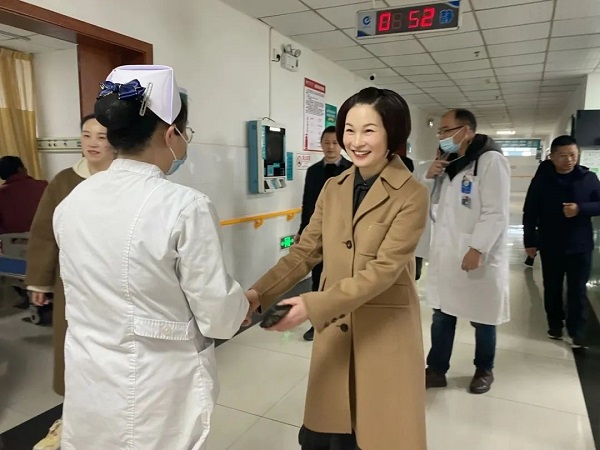 开工慰问鼓干劲，凝心聚力再起航|新春开工第一天，院领导送祝福鼓干劲