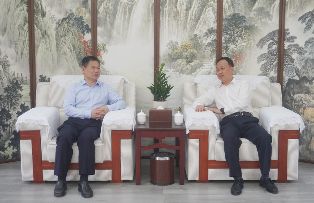 蔡海生与刘学军就深入推进校县合作进行座谈交流